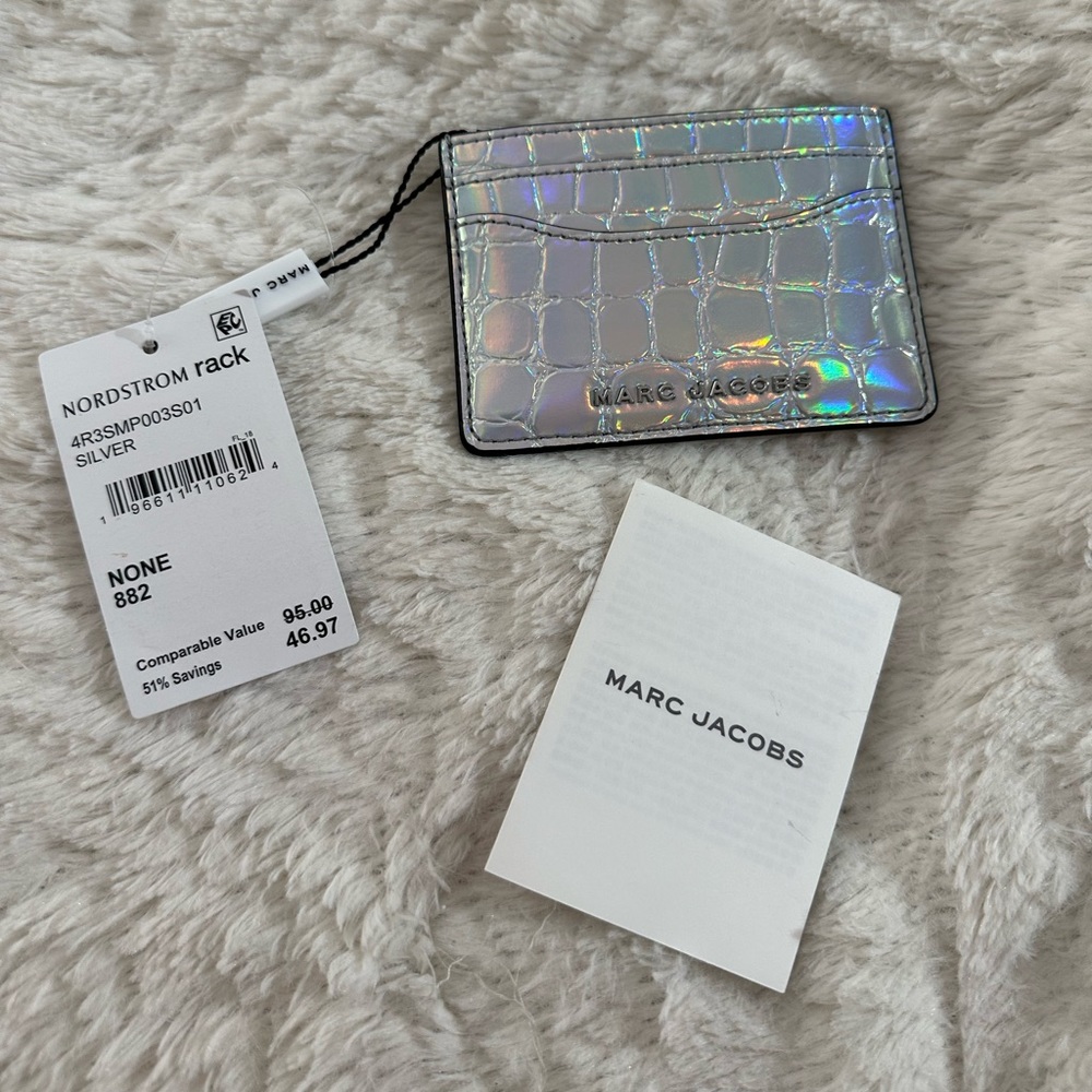 NWT MARC JACOBS COMPACT CARD ID CASE CROCODILE EMBOSSED SILVER $95